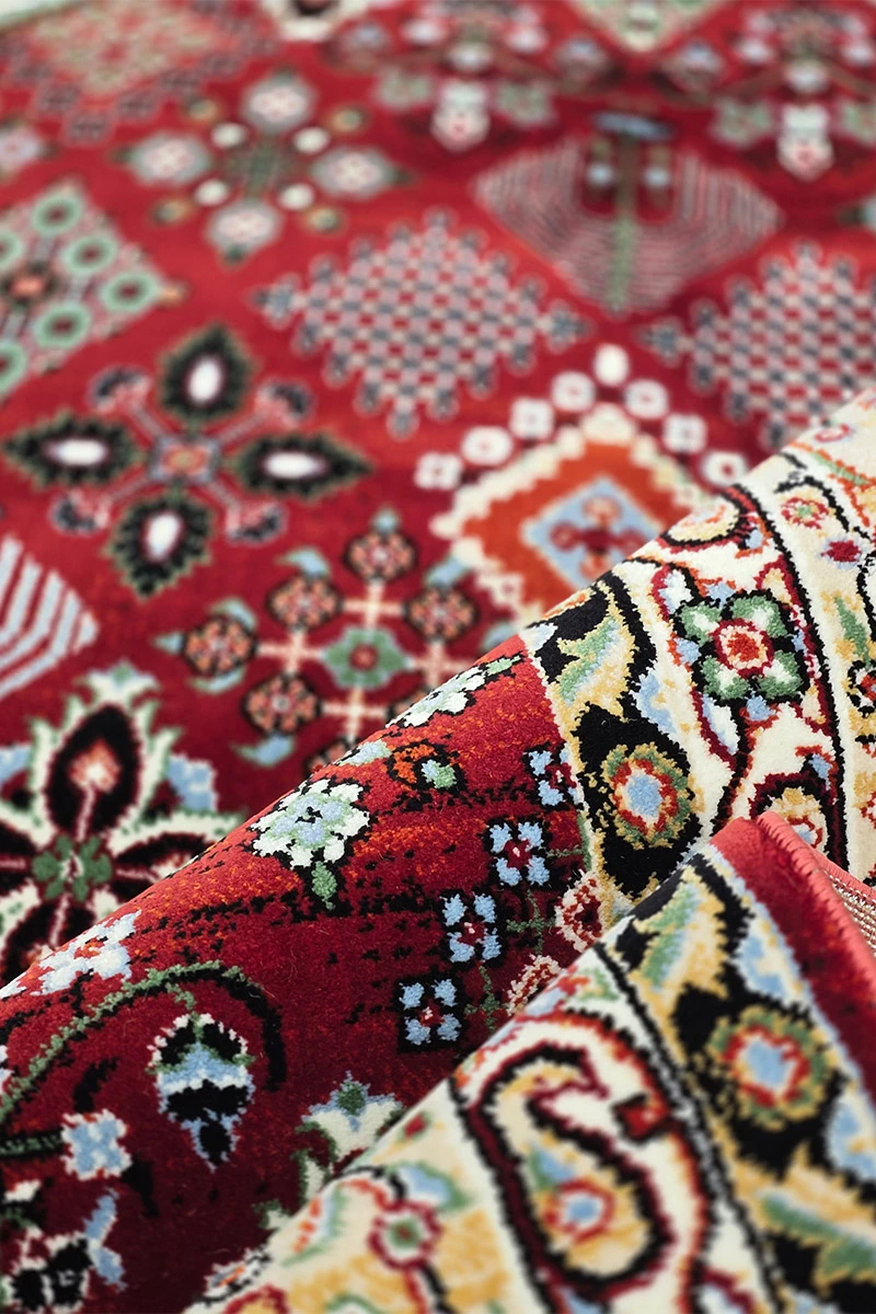 Kohan Geometric Red Area Rug