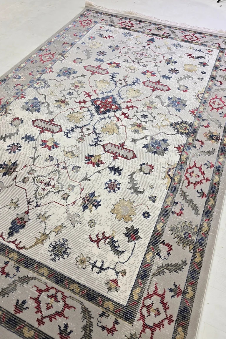 Nora Cream Traditional Rug